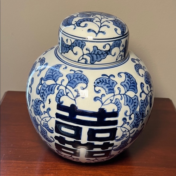 Vintage Blue & White Chinoiserie Double Happiness Tea Ginger Jar w/ Lid - Picture 8 of 11